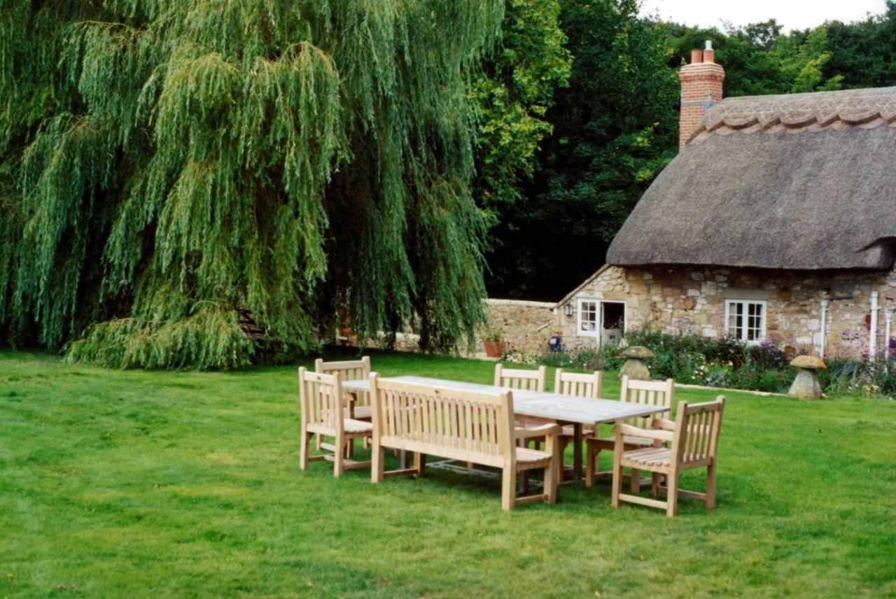 Afton Thatch: Beautiful Thatched Family Cottage เฟรชวอเตอร์ ภายนอก รูปภาพ